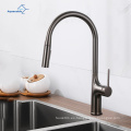 2021 Luxury UPC Brass Gun Metal Grey Fregad Taps Tire del grifo de la cocina con rociador.